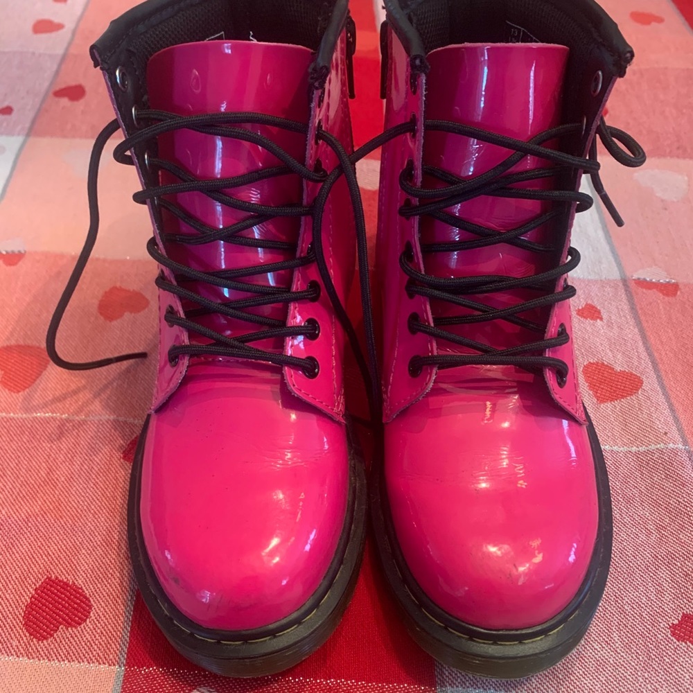 Girls hot pink Dr.Martens